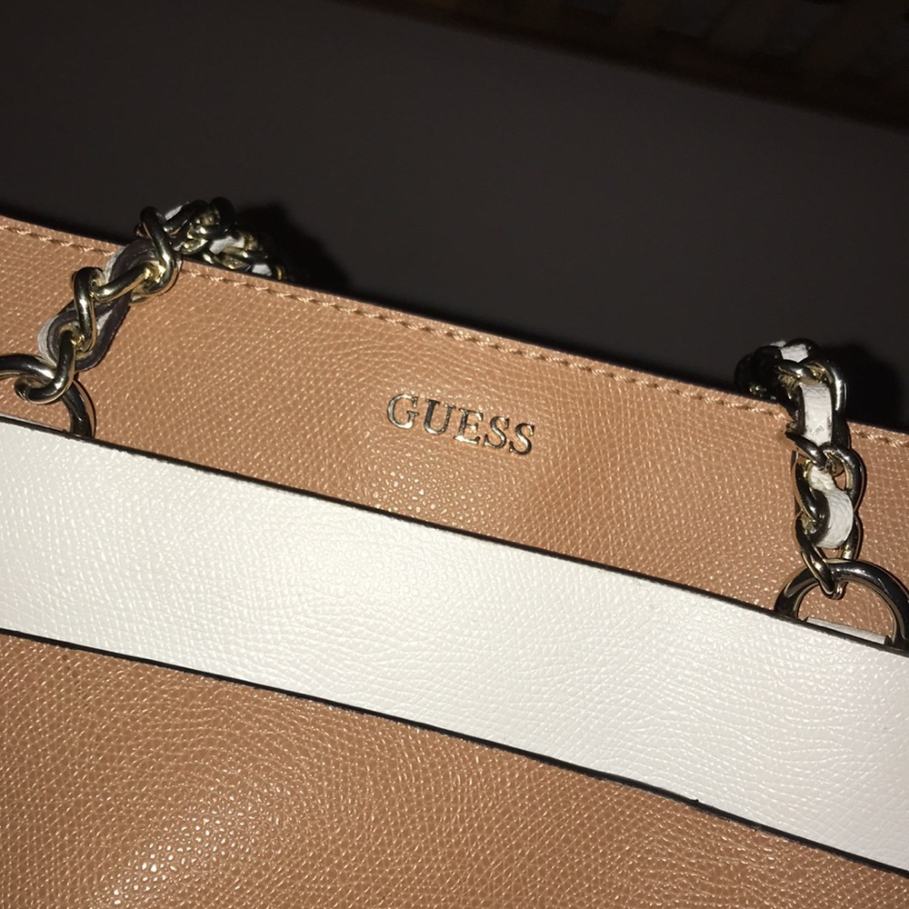 Guess Purse - Picture 6 of 8
